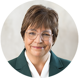 Photo of Dr Claire Harrison.